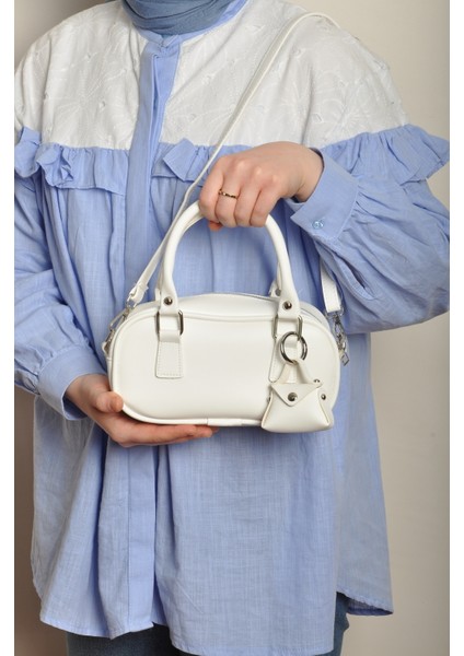 Kadın Ayarlanabilir Askılı Deri Model, Airpods Çanta Aksesuarlı, Çapraz El ve Omuz Çantası indirimleri