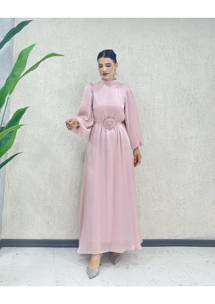 Gül Kemerli Elbise