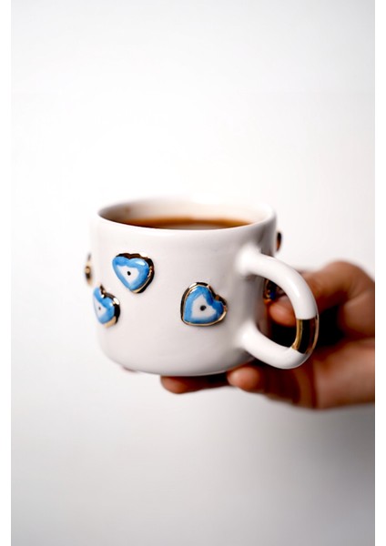 24K Altın Süslemeli Mavi Nazar Kalp Temalı El Yapımı Seramik Mug