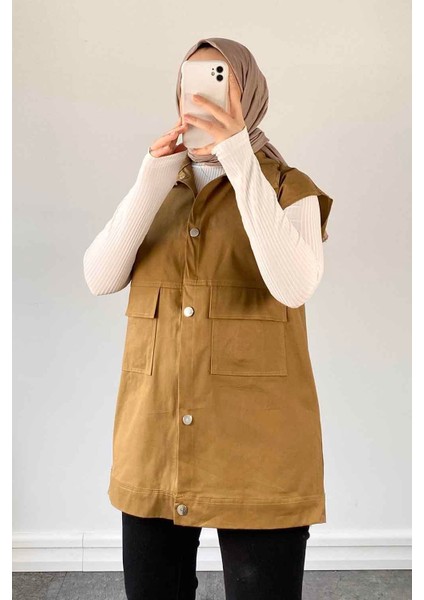 Önü Çıtçıt Düğmeli Yelek Camel