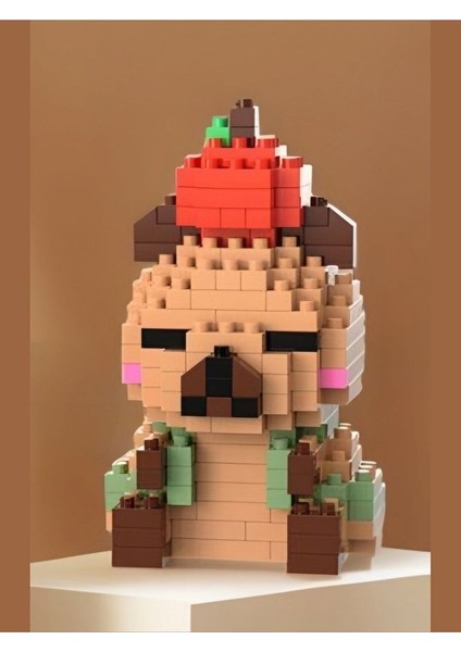 Capybara Bricks Yapı Oyuncak Seti 215 Parça – Elma Şapkalı Sevimli Model (7 Cm)