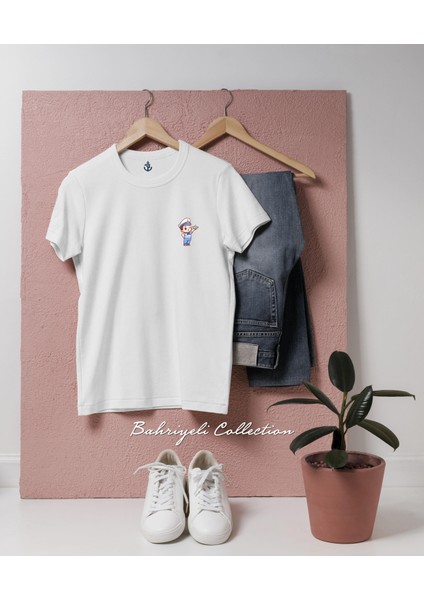 Oversize Babalar Günü Kağıttan Gemi Yapan Çocuk Tasarımlı Unisex T-Shirt
