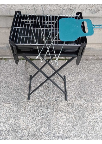 Emaye Katlanır Piknik Mangal Ayaklı 6 Şiş Hediyeli