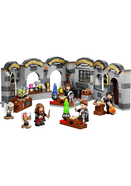 Harry Potter Hogwarts Şatosu: Iksir Dersi 76431-8 Yaş ve Üzeri (397 Parça)