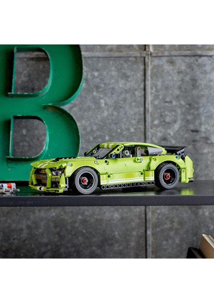 Technic Ford Mustang Shelby® GT500® 42138 – (544 Parça)