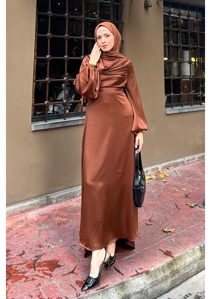 Ön Drapeli Saten Elbise Kahverengi