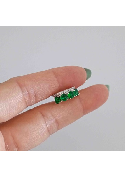 Pirinç Silver Yeşil Zirkon Taşlı Kıkırdak Küpe fiyatları