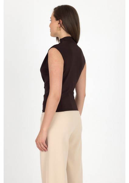 Acı Kahve Kolsuz Büzgülü Sandy Bluz 2430 fırsatları