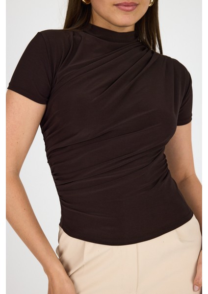 Acı Kahve Kısa Kol Büzgülü Sandy Bluz 2417 fırsatları