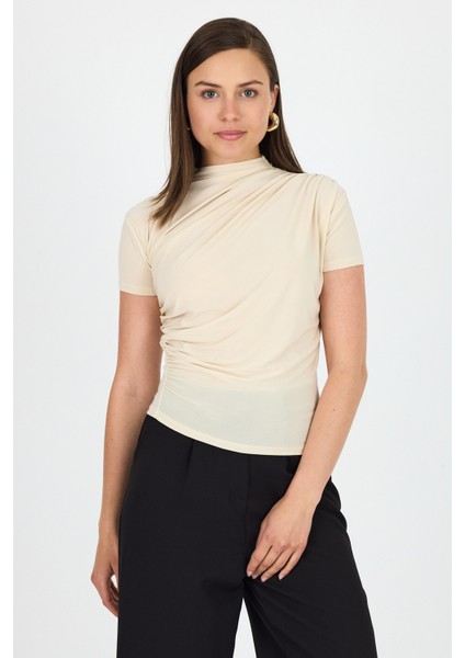 Bej Kısa Kol Büzgülü Sandy Bluz 2417
