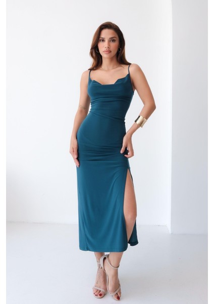 Kadın İnce Askılı Degaje Yaka Sandy Petrol Yırtmaçlı Midi Boy Elbise fiyatları