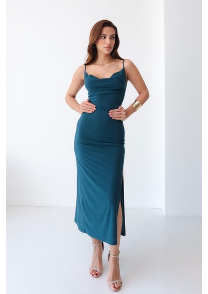 Kadın İnce Askılı Degaje Yaka Sandy Petrol Yırtmaçlı Midi Boy Elbise indirimleri