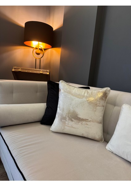 Soft Gold Desenli Kırlent Kılıfı Ekru - Gold