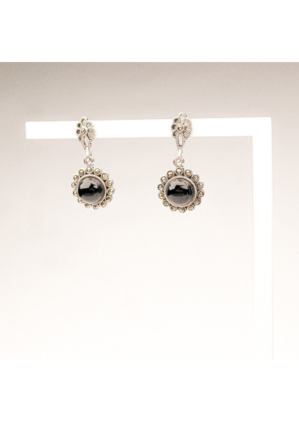 Papatya Model Oltu Taşlı Küpe