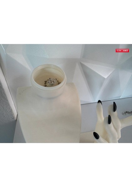22cm Beyaz Takı ve Yüzük Organizer Manken, Şık ve Kullanışlı Sergi Standı