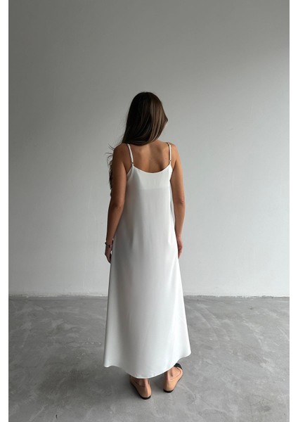 Kadın Beyaz Ayarlanabilir Askılı Pamuklu Yazlık Uzun Elbise fırsatları