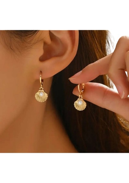 Kadınlar Için Istiridye Uçlu Gold Renk Küpe fırsatları