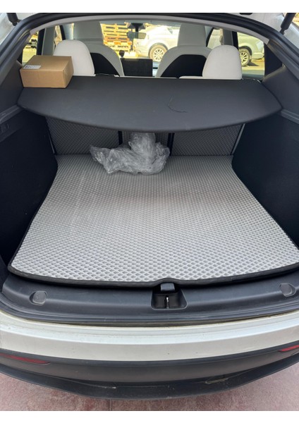 Tesla Model 30 Litre Çift Kapak Tecnopoint Oto Buzdolabı modelleri