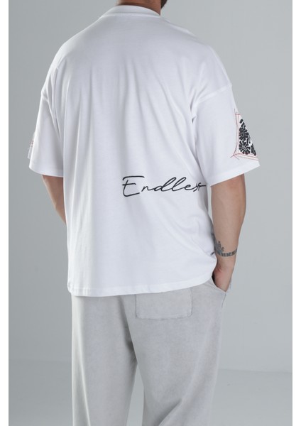 Erkek Beyaz Oversize Yama Desenli Tasarım T-Shirt COC1301 fırsatları