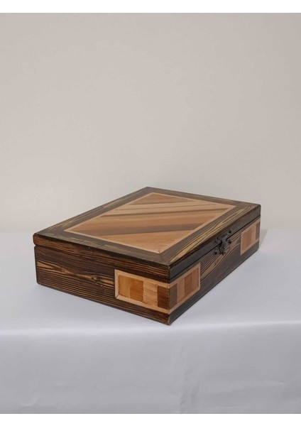 Ahşap dekoratif saat ve takı kutusu, şık doğal tasarım, 31x23x8 cm, kahverengi
