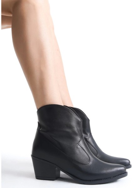 Jilla Siyah Cilt Tak Çıkar Topuklu Bot ve Çizme fırsatları