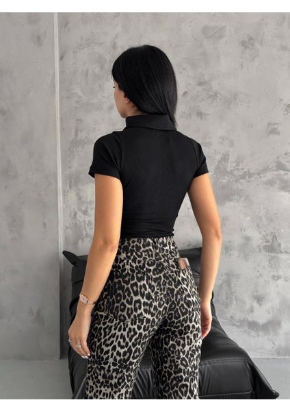 Kaşkorse Yaka Fermuarlı Bluz Siyah fiyatları