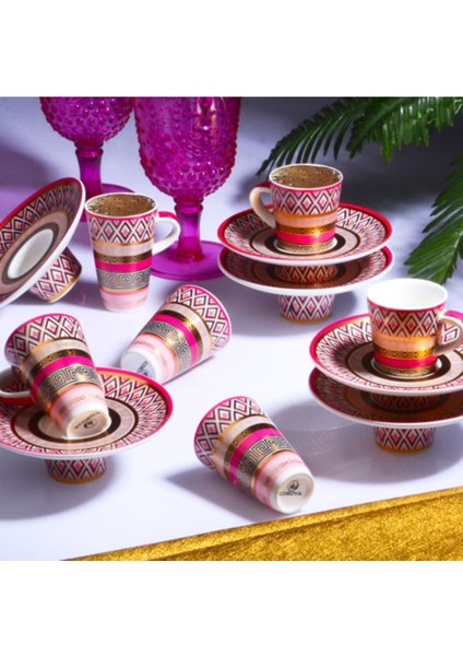 Renkli ayaklı kahve fincanı takımı, 6 kişilik, 12+ parça, şık ve kullanışlı