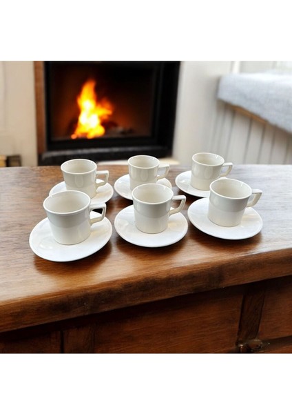Altı kişilik şık ve zarif porselen kahve fincan takımı, beyaz renk