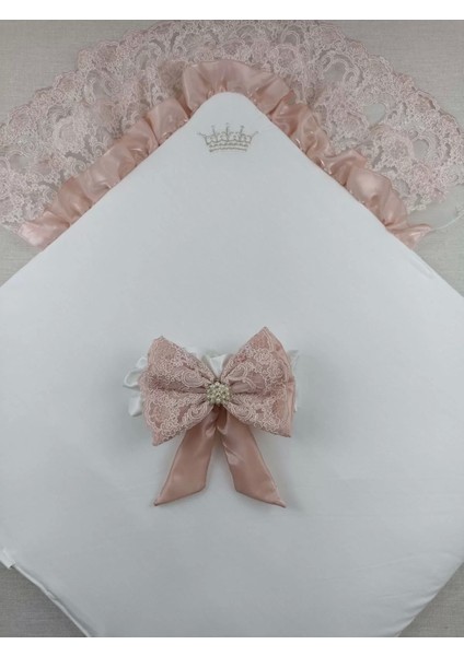 Sahra Taç Nakışlı Inci ve Dantel Fiyonklu Çift Dantel Duvaklı Trilüks Kundak Bebek Battaniyesi Gül Kurusu modelleri