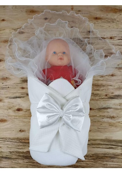 Yenidoğan Bal Peteği Taç Nakışlı Kundaklı Trilüks 3lü Alt Açma Seti Ekru modelleri