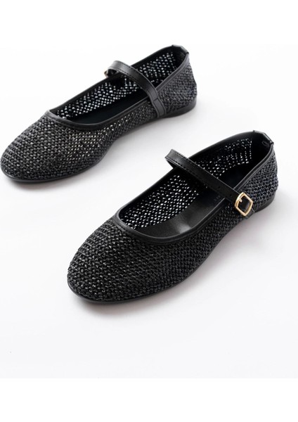 7432 Siyah Fileli Toka Detaylı Günlük Kadın Babet modelleri