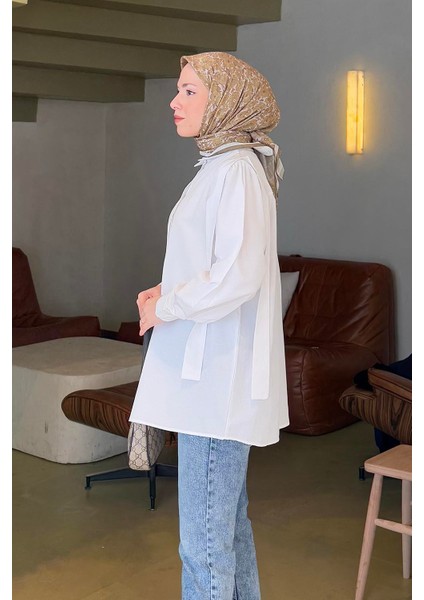Omuz Vatka Detaylı Tesettür Gömlek Beyaz