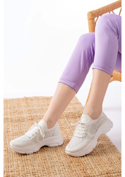 3002 Beyaz Bağcıklı Fileli Taş Aksesuarlı Günlük Spor Ayakkabı