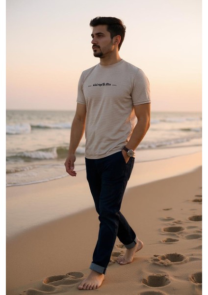 Erkek Slim Fit Enjeksiyon Baskılı Pamuklu T-Shirt fiyatları