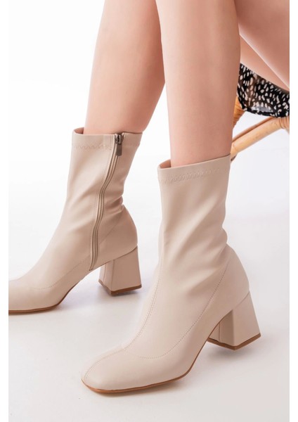 HC-2700 Bej Topuklu Fermuarlı Kadın Bot modelleri