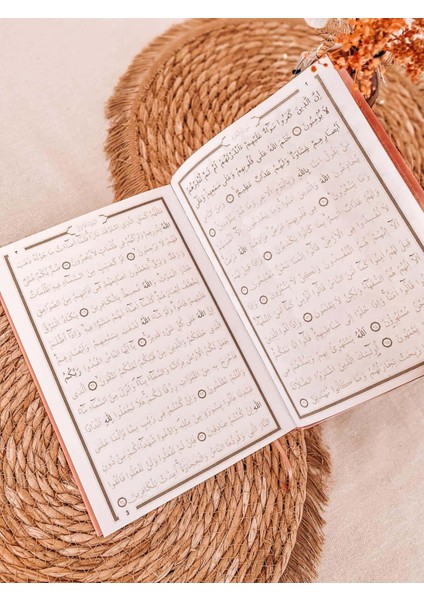 Gölgeli Kurani Kerim Kalem Hediyeli Pembe