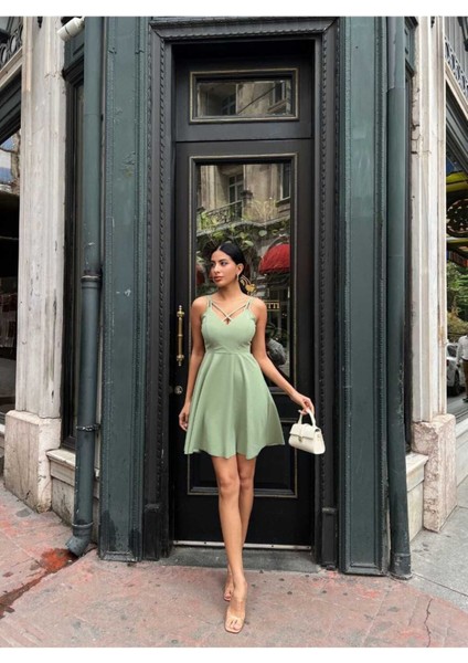 Kadın Şık Askılı Göğüs Detaylı Kloş Elbise Doğum Günü Elbisesi, Party Elbisesi Gece Elbisesi fırsatları