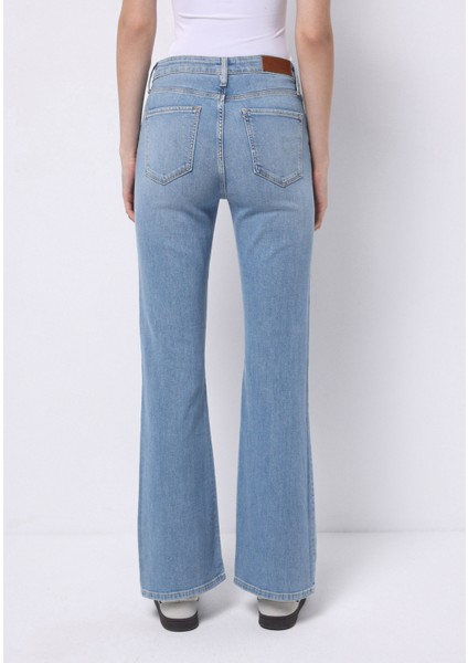 Regular Fit Orta Bel Bootcut Kadın Indigo Jean Pantolon fiyatları