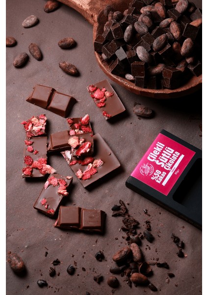 % 50 Kakao Çilekli Sütlü Çikolata 85 G fırsatları