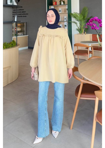 Bisiklet Yaka Omuz Fırfırlı Tunik Bej