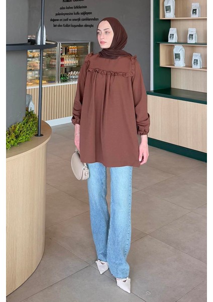 Bisiklet Yaka Omuz Fırfırlı Tunik Çikolata Kahve