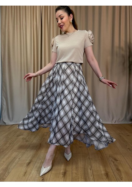 Taş Omuz Gül Detay Tshirt fiyatları