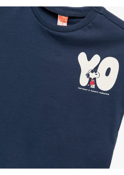 Snoopy Baskılı Kısa Kollu Bisiklet Yaka Lisanslı Pamuklu Tişört modelleri