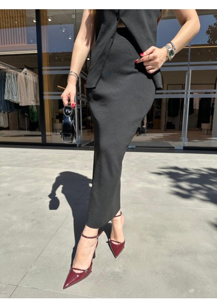 Siyah Bisiklet Yaka Yelekli Takım