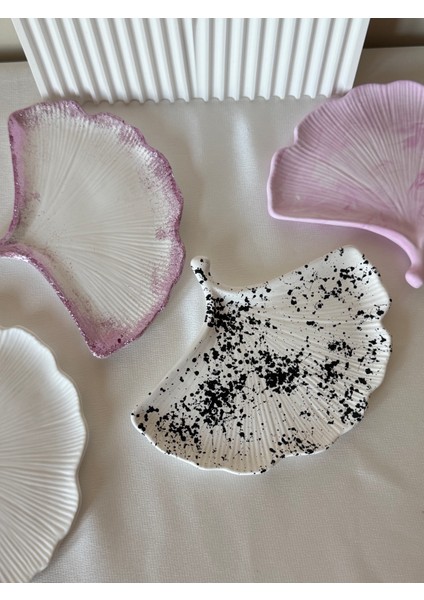 El Yapımı Minimalist Pembe Ginkgo Yaprağı Takı & Sunum Tabağı fiyatları