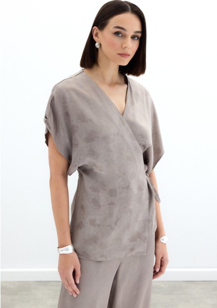 Bağlamalı Jakarlı Saten Bluz - Vizon indirimleri