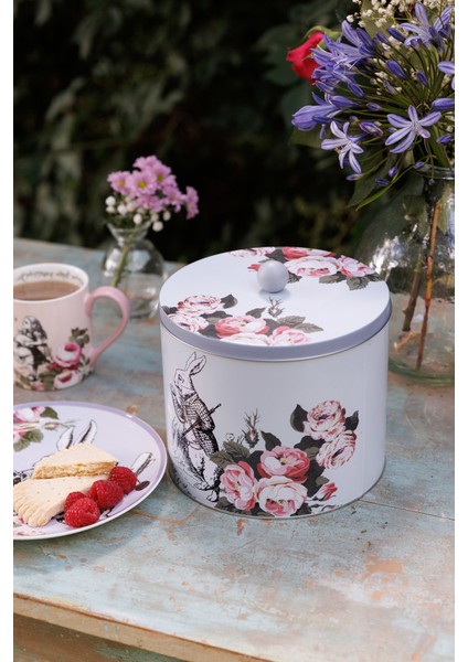 x V&a Alice In Wonderland Teneke Bisküvi Kutusu 18X15CM