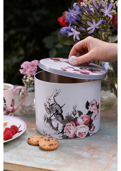 x V&a Alice In Wonderland Teneke Bisküvi Kutusu 18X15CM