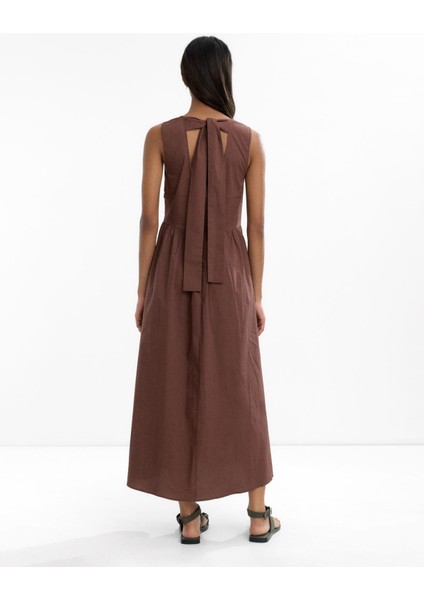 Beli Oturan Midi Elbise