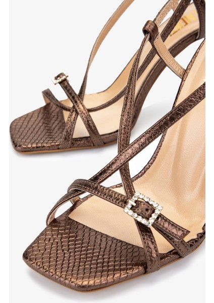 Kadın Hakiki Deri Kahverengi Topuklu Ayakkabı 1075 1523-16 Bn Ayk Y25 Bakır modelleri